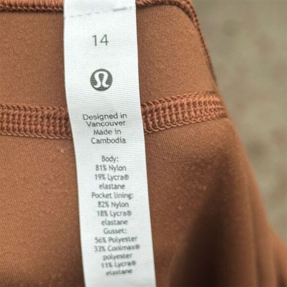 Lululemon Groove Super-High-Rise Flared Pant *Nulu Roasted Brown Size 14 - Picture 9 of 9